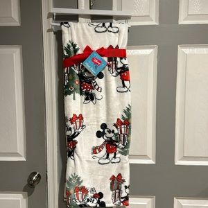 Mickey and Minnie Christmas Fleece Blanket NWT